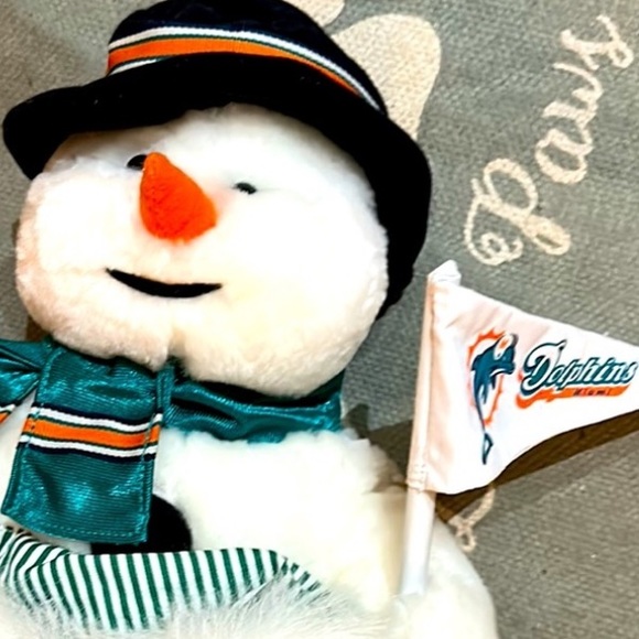NWT Miami ‘Fins Snowman - Picture 1 of 5